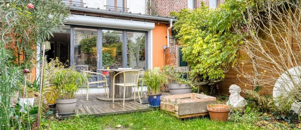 House 6 rooms of 122 m² in Montreuil (93100)