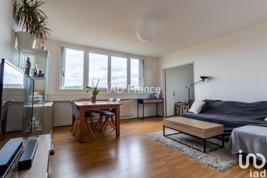 Apartment 3 rooms of 66 m² in Beynes (78650)