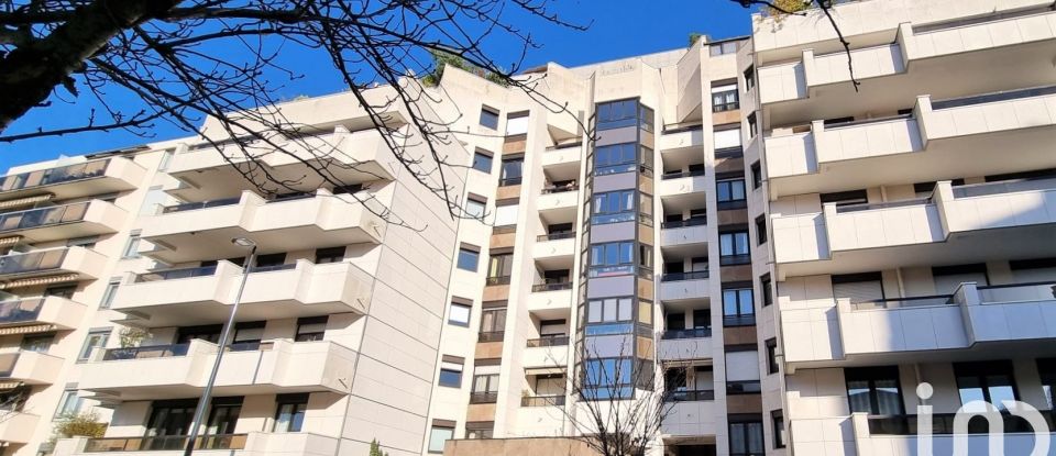 Appartement 3 pièces de 72 m² à Vanves (92170)
