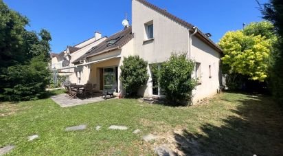 House 6 rooms of 176 m² in Bourg-la-Reine (92340)