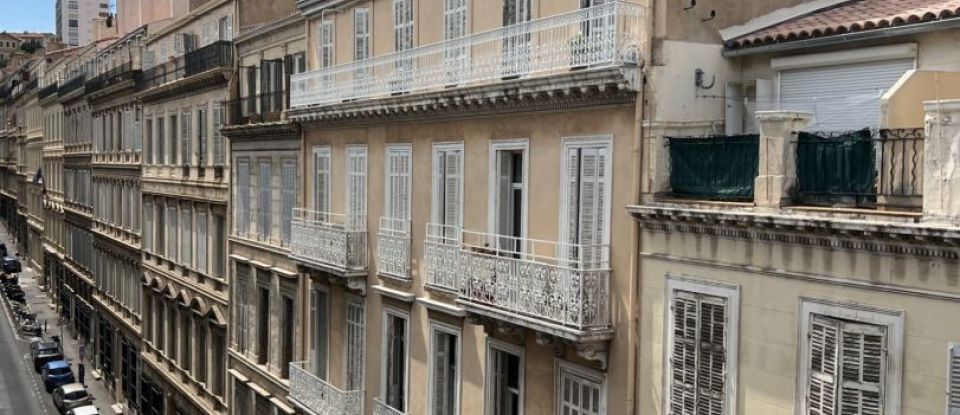 Appartement 3 pièces de 52 m² à Marseille (13006)