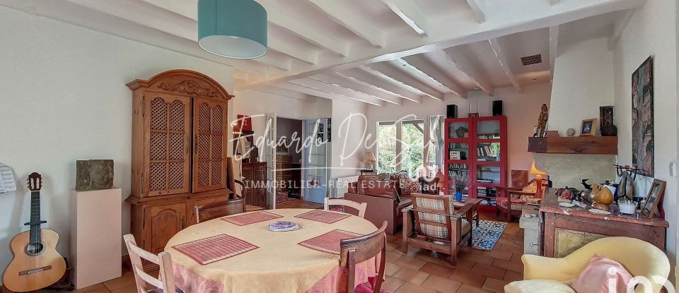 House 5 rooms of 117 m² in Blanquefort (33290)