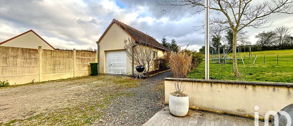 House 6 rooms of 143 m² in Saint-Aignan (41110)