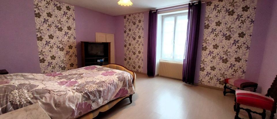 House 5 rooms of 100 m² in Sainte-Marie-du-Mont (50480)