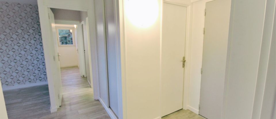 Appartement 3 pièces de 60 m² à Clamart (92140)
