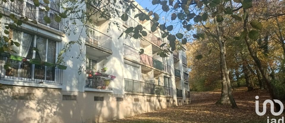 Apartment 3 rooms of 76 m² in Saint-Michel-sur-Orge (91240)