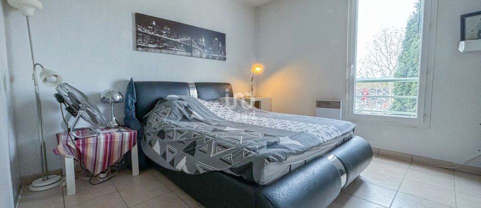 Apartment 3 rooms of 81 m² in Fréjus (83600)