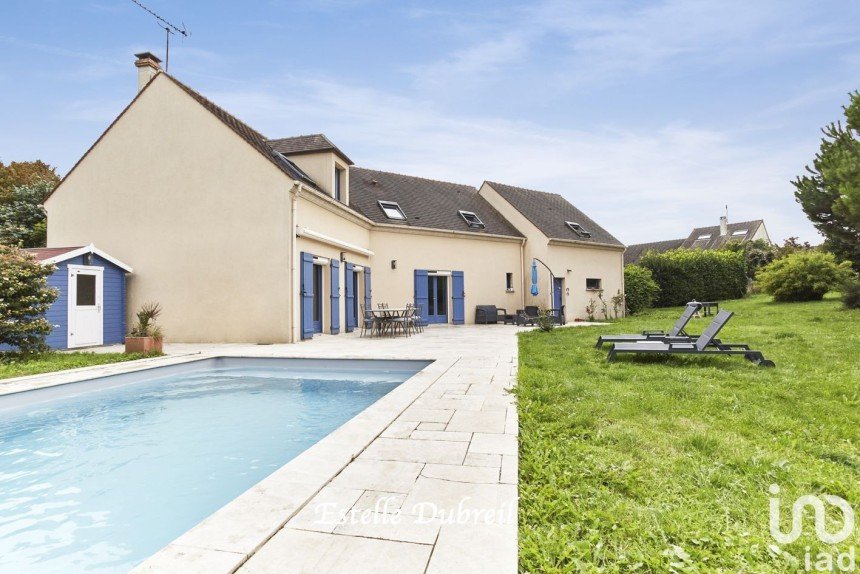 House 9 rooms of 219 m² in Fontenay-Saint-Père (78440)