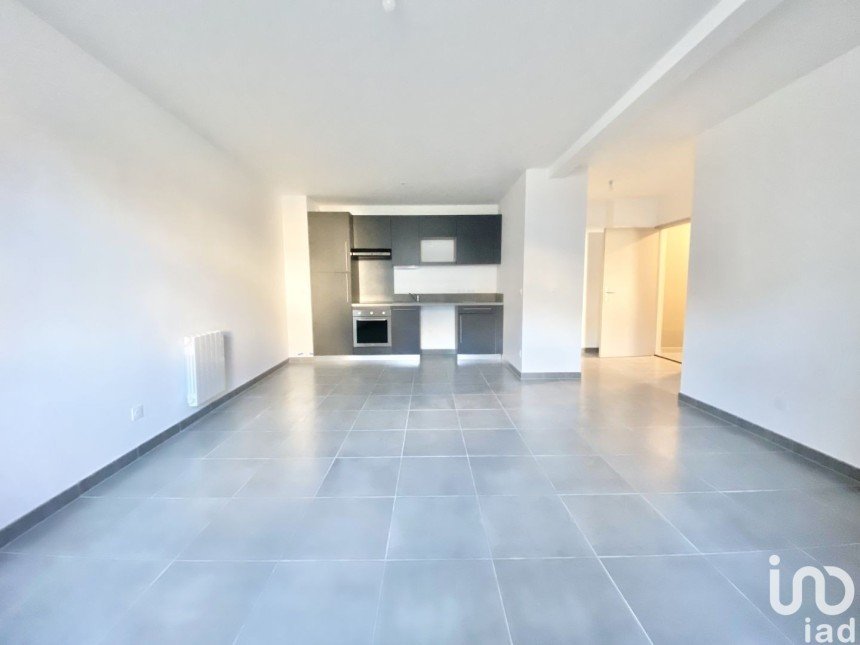 Appartement 2 pièces de 56 m² à Senlis (60300)