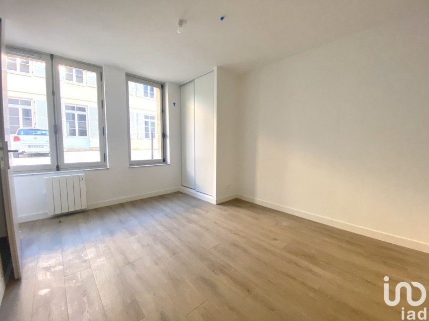 Appartement 3 pièces de 71 m² à Senlis (60300)