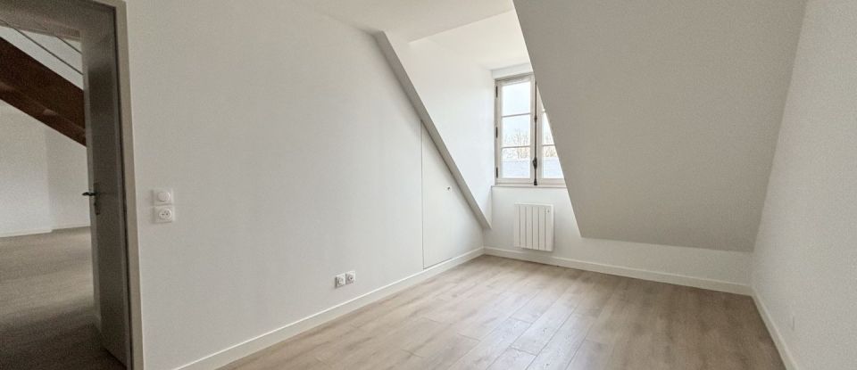 Apartment 3 rooms of 73 m² in Senlis (60300)