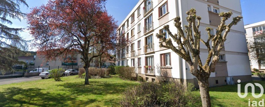 Apartment 3 rooms of 69 m² in Coubron (93470)