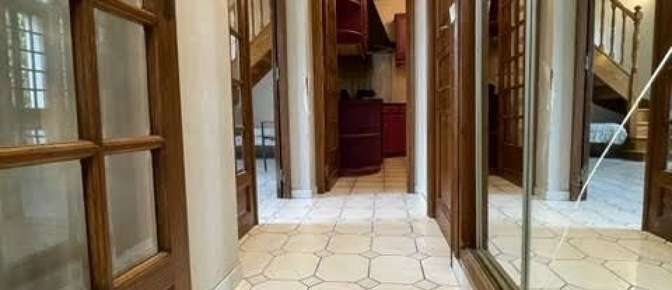 House 4 rooms of 80 m² in Paray-Vieille-Poste (91550)