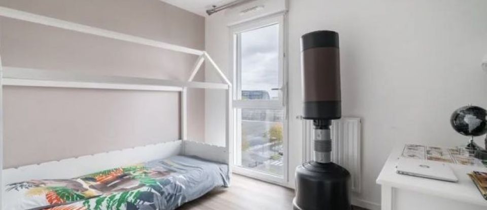 Apartment 5 rooms of 105 m² in Saint-Denis (93210)