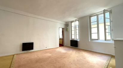 Apartment 3 rooms of 83 m² in Versailles (78000)