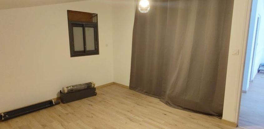 House 6 rooms of 120 m² in Le Tampon (97430)