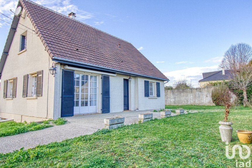 House 6 rooms of 100 m² in Gisors (27140)