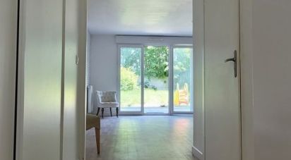 Apartment 5 rooms of 90 m² in Poissy (78300)