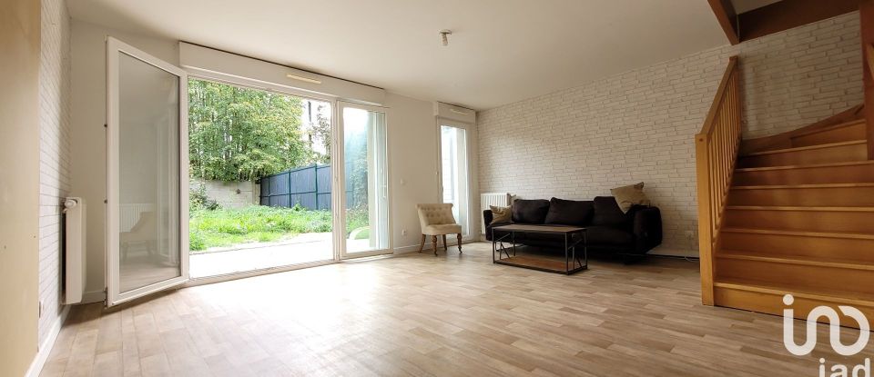 Apartment 5 rooms of 90 m² in Poissy (78300)