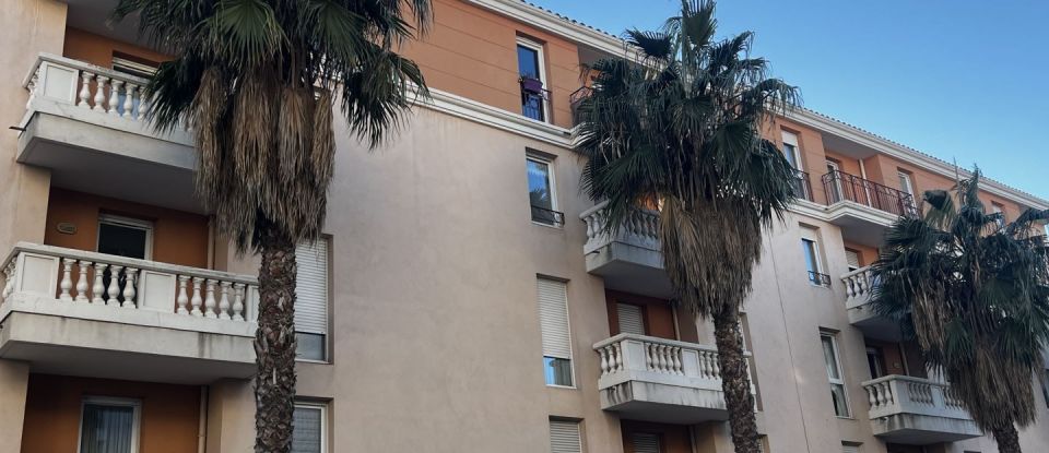 Apartment 4 rooms of 95 m² in Hyères (83400)