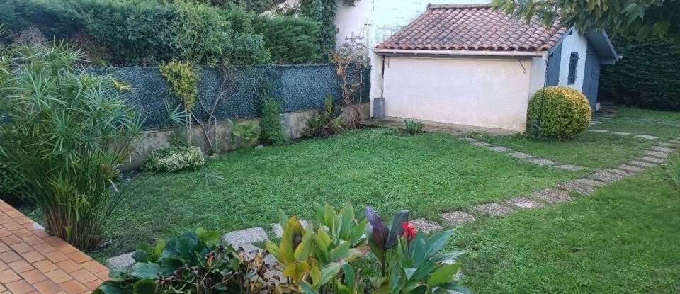 House 3 rooms of 102 m² in Le Bouscat (33110)