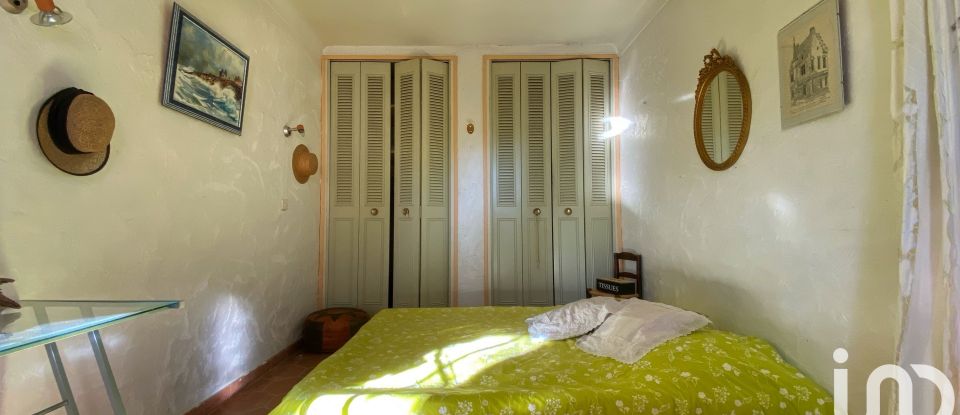 House 4 rooms of 100 m² in Bagnols-en-Forêt (83600)