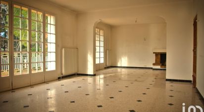 House 8 rooms of 264 m² in Uzès (30700)