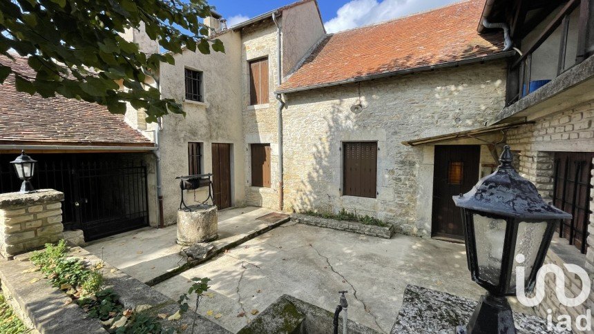 Maison traditionnelle 11 pièces de 300 m² à Marcenay (21330)