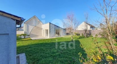 House 4 rooms of 170 m² in Saint-Avertin (37550)