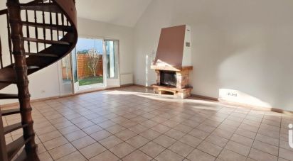 House 5 rooms of 114 m² in Cergy (95800)
