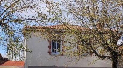 House 7 rooms of 140 m² in Essarts en Bocage (85140)