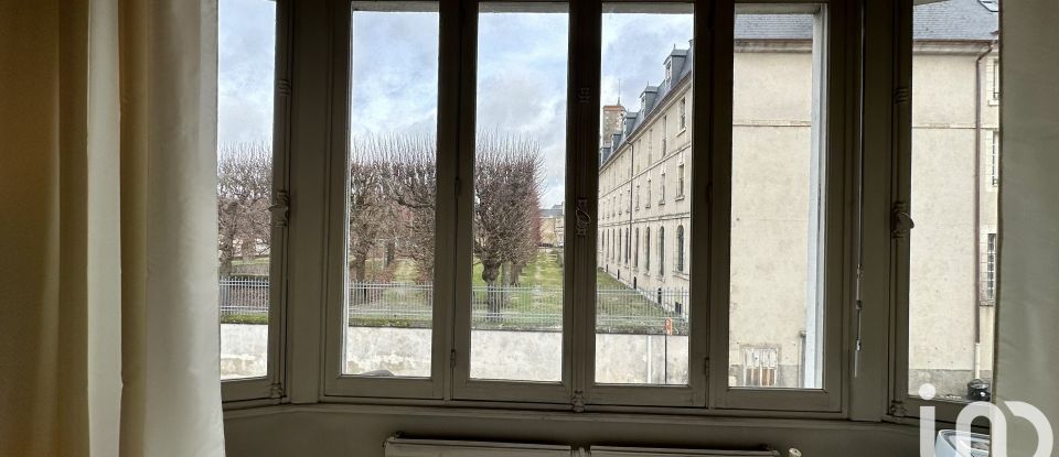 Appartement 5 pièces de 128 m² à Bourges (18000)