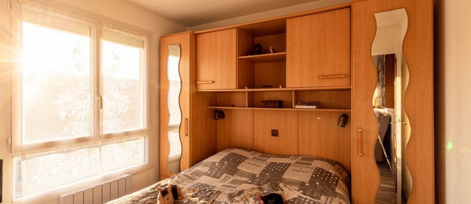 Appartement 5 pièces de 81 m² à Beynes (78650)