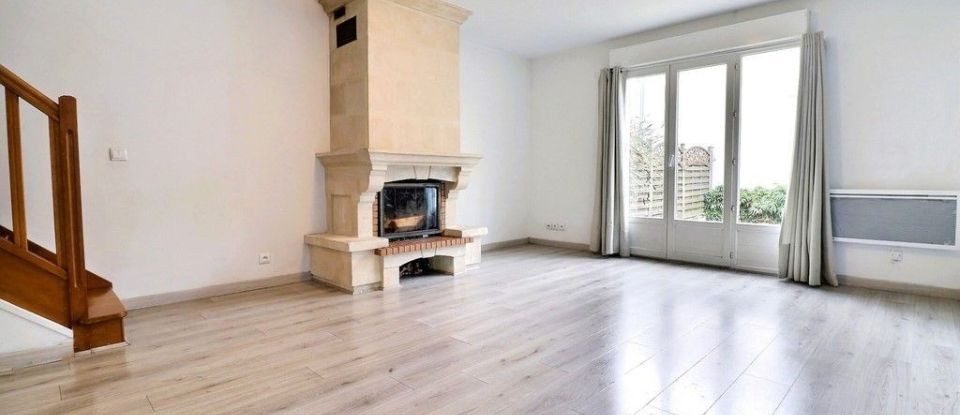 House 5 rooms of 97 m² in Noisy-le-Grand (93160)