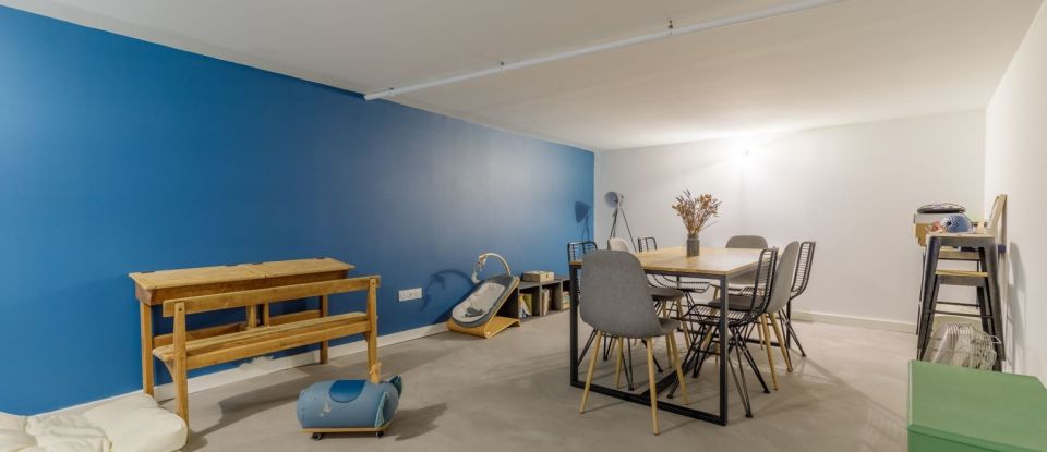 Triplex 5 rooms of 135 m² in Chaponost (69630)