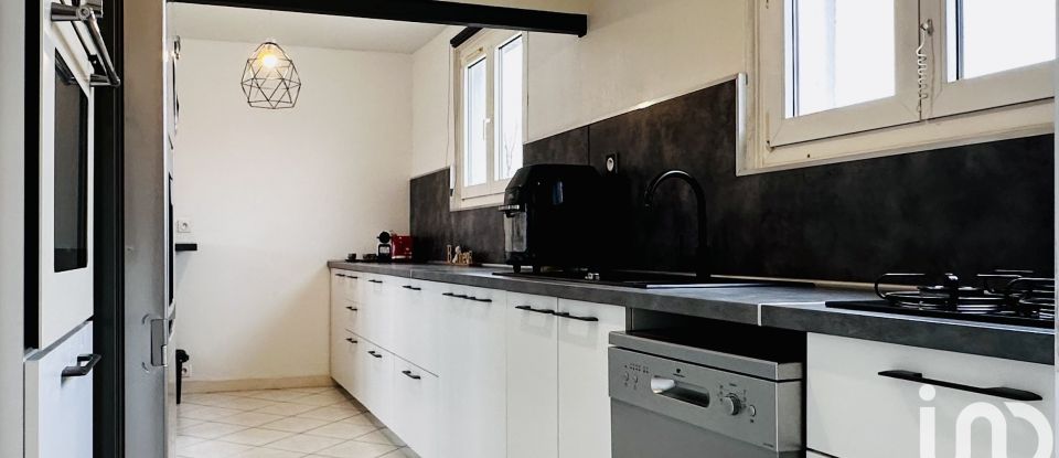 Apartment 5 rooms of 81 m² in Orléans (45000)