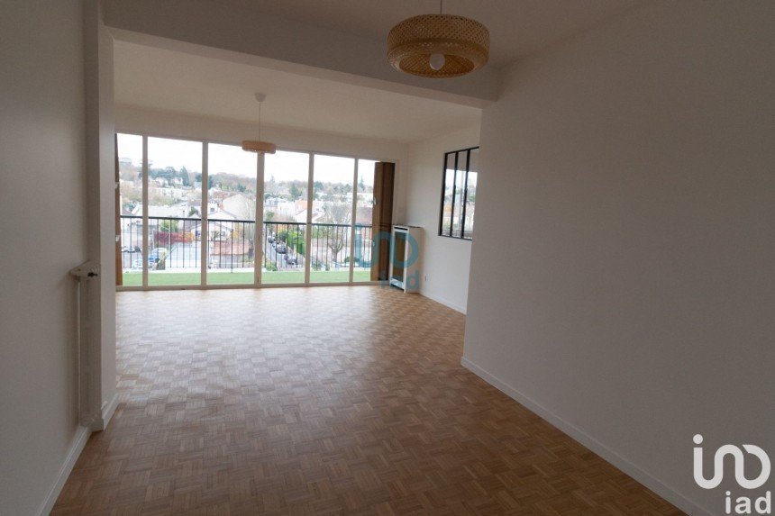 Apartment 4 rooms of 87 m² in Vaucresson (92420)