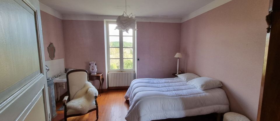 House 6 rooms of 200 m² in Puy-l'Évêque (46700)