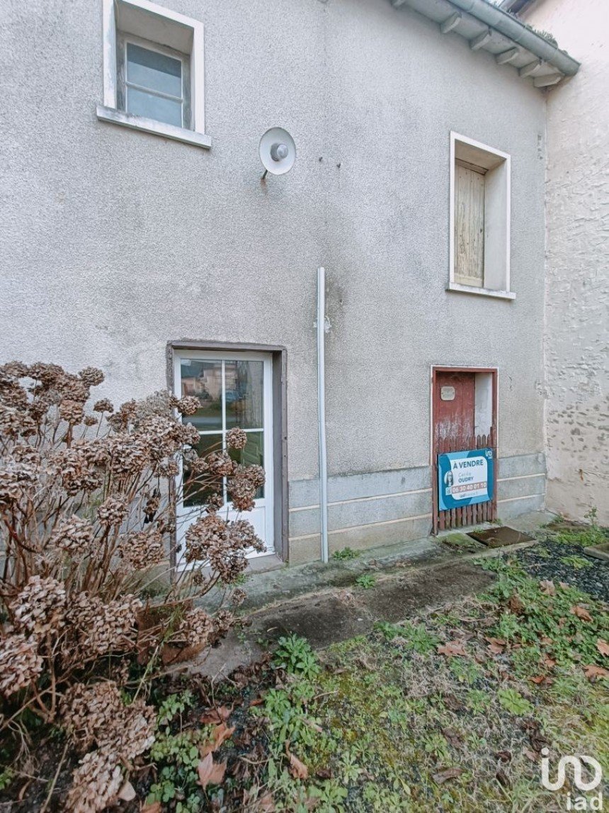 Maison 3 pièces de 60 m² à Saint-Martin-de-Sanzay (79290)