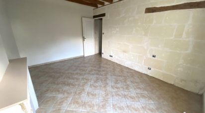 House 4 rooms of 85 m² in Genillé (37460)