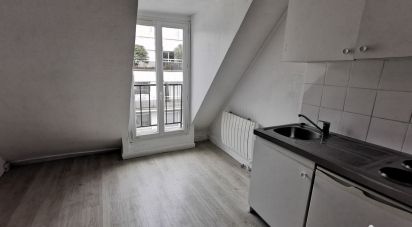 Appartement 1 pièce de 10 m² à Paris (75017)