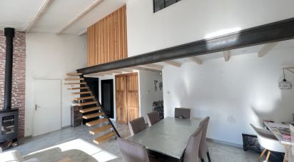 House 5 rooms of 112 m² in Saint-Xandre (17138)