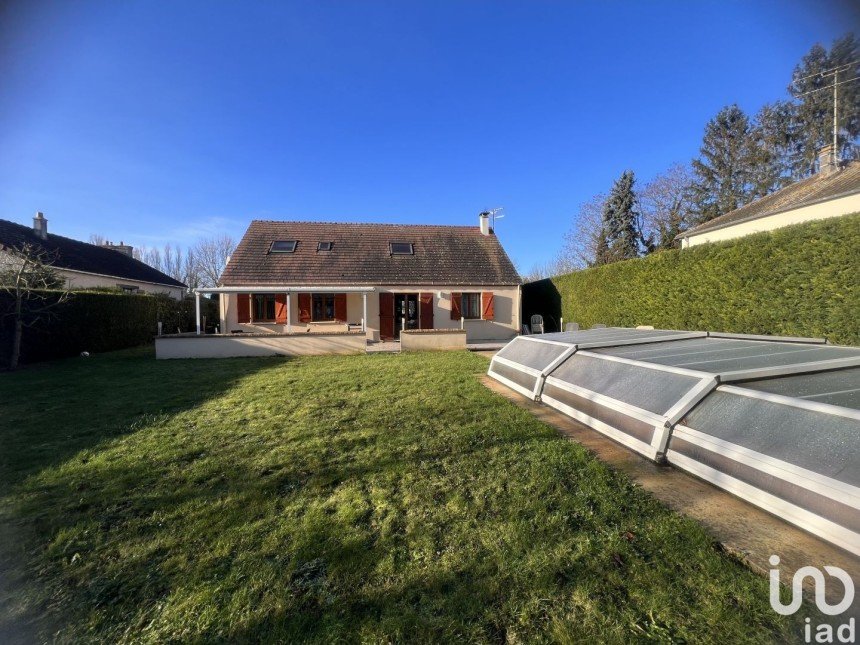 Maison 6 pièces de 137 m² à Boinville-le-Gaillard (78660)