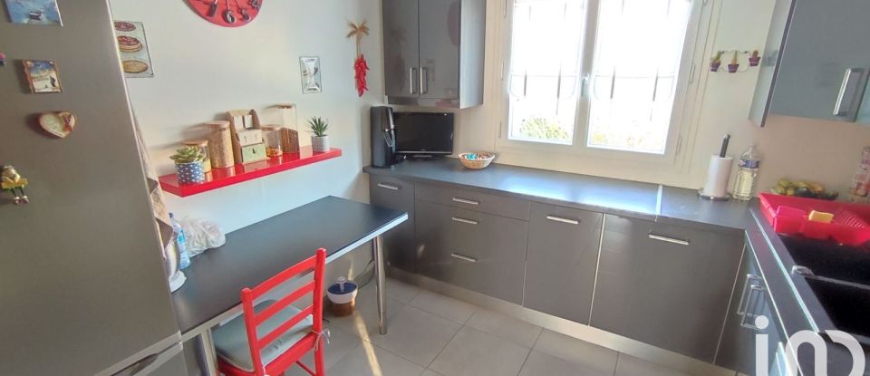 House 4 rooms of 80 m² in Lucé (28110)