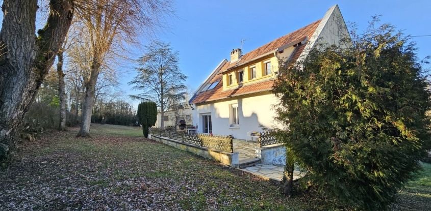 House 10 rooms of 238 m² in Conflans-en-Jarnisy (54800)