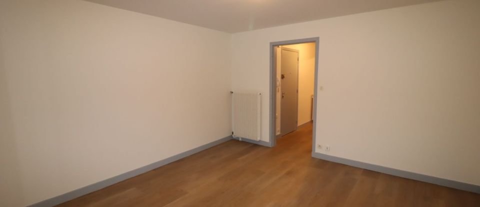 Appartement 1 pièce de 33 m² à Clermont-Ferrand (63000)