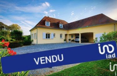 House 8 rooms of 169 m² in Monein (64360)