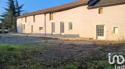 Country house 4 rooms of 115 m² in Thuré (86540)
