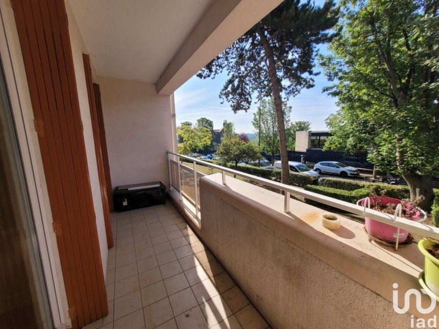 Appartement 4 pièces de 80 m² à Suresnes (92150)