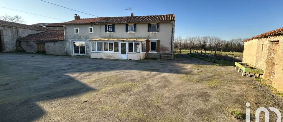 Longere 4 rooms of 140 m² in Amailloux (79350)